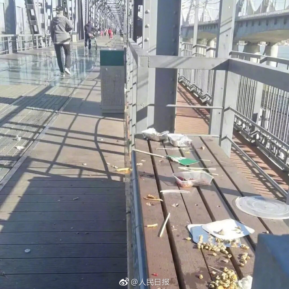 新疆交警回应像妈妈