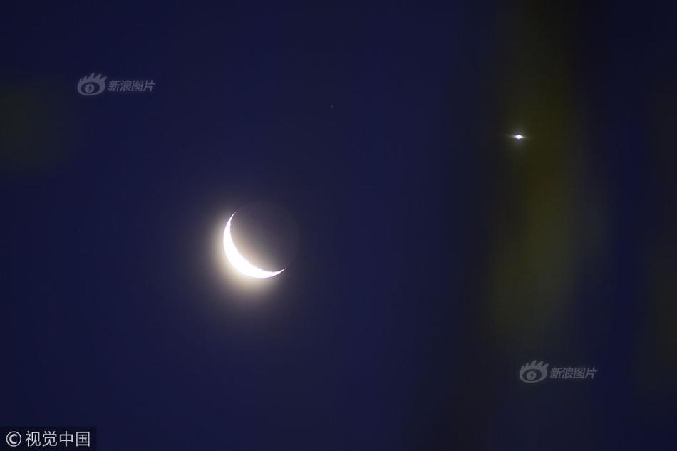 财经早.知;道｜海军福建舰赴南海相关海域开展科研试验和训练任务