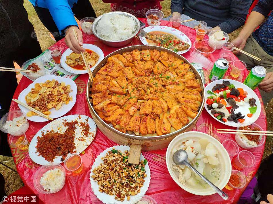 黄金饰品品牌寻求差异化市场定位