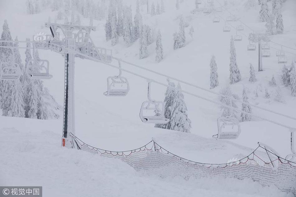 腾讯!控!股：9月4日单日回购925,000股，耗资5.51亿港元