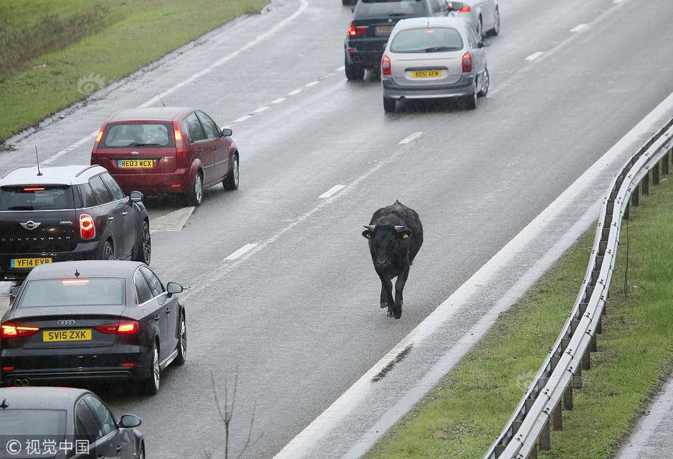 pce通胀公?布前欧美股市疲软，美股盘前戴尔大跌6%，印度卢比兑美元汇率创新低，黄金小幅下跌