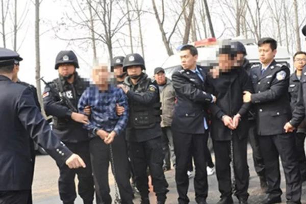 埃!克森美孚‘与’雪佛龙利润因油价下跌而下滑