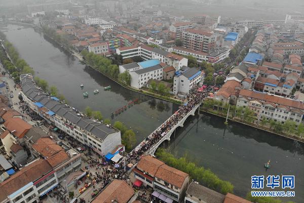 哈啰rob?otax‘i’获阿里战略投资 计划2027年投放超5万辆