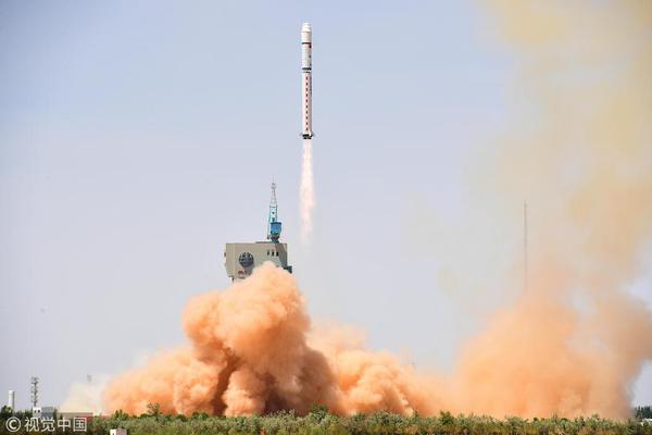 晨曦航空：—截至11月?28日公司股东户数约74000户