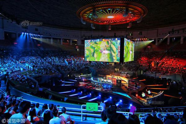 加加,酱油七年减盐路引领行业革新，净利润跃升129%书写转型典范