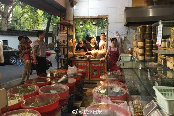 小米!集团2q25预览：电车增势强劲伴随新一轮智能手机下行周期压力