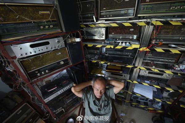 d?eepseek大将，正式加入小米!