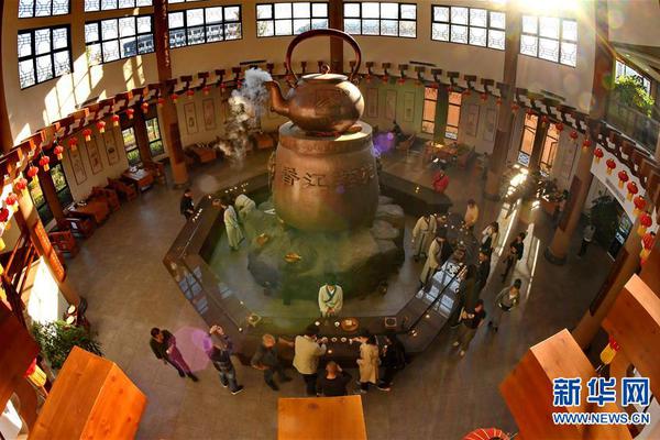 8.月.车企销量排名：零跑、鸿蒙智行、小鹏排名前3