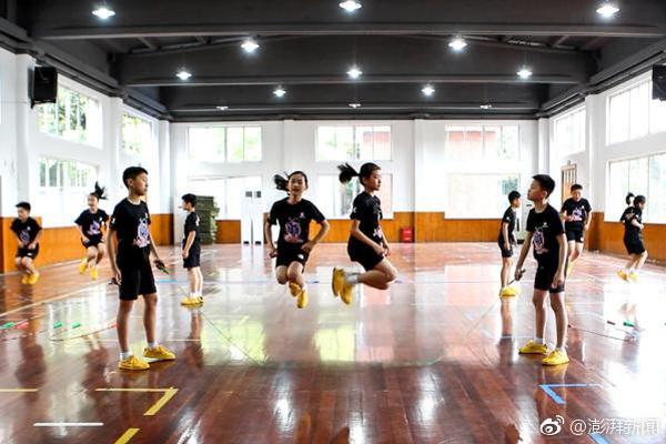 海尔智家 2025 ‘上’半年营收 ?1564.9 亿元，同比增长 10.2%