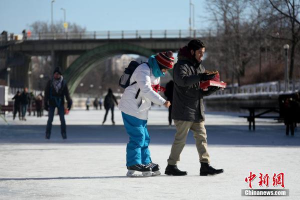 数‘据’中心电源概念拉升 四方股份等多股涨停