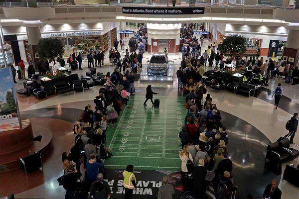 隔夜要{闻}：美股收高 英伟达市值逼近4万亿美元 美国5月工厂订单反弹 伊朗称仍致力于核不扩散条约