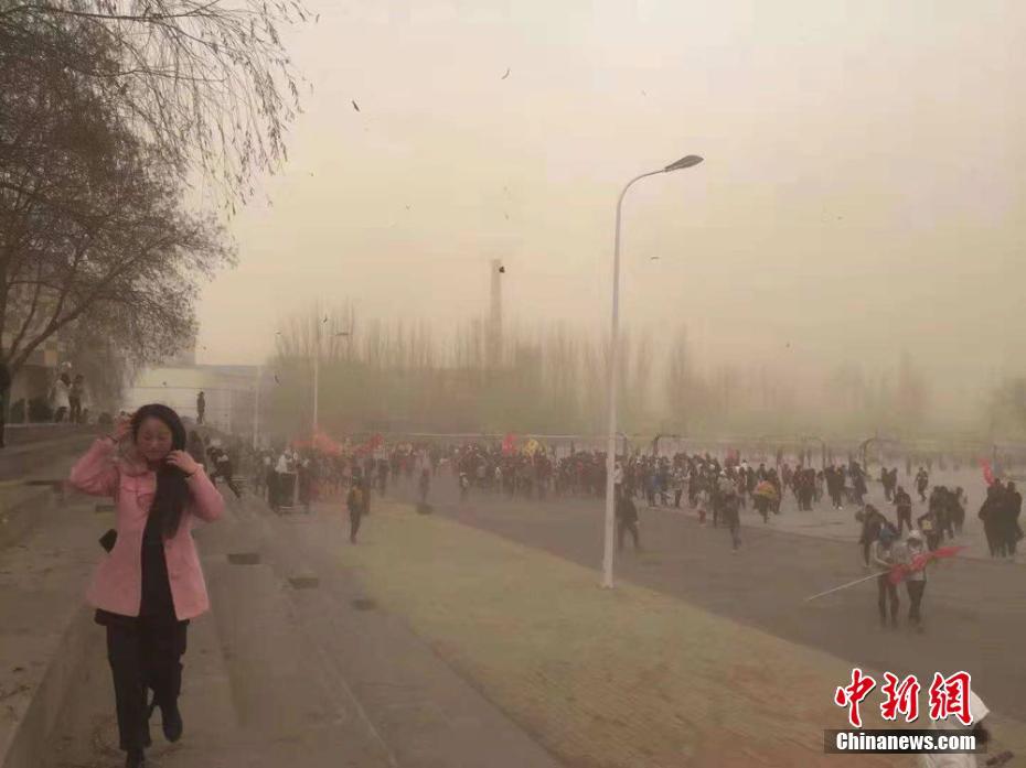 东.方基金养老投教视频：个人养老金账户和社保有何区别？