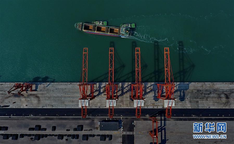 中际旭;创大宗交易成交1528.80万元，买卖双方均为机构专用席位