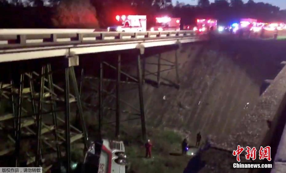 博时市,场点评10月22日：两市缩量震荡，成交不足1.7万亿